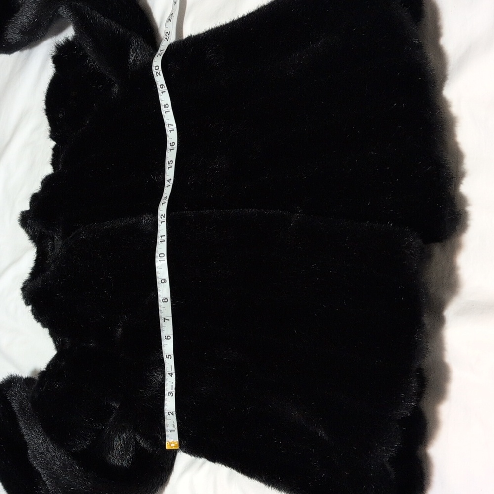 80s Casper Black Faux Fur Short Coat Black Satin Lining Vegan. - Picture 4 of 10